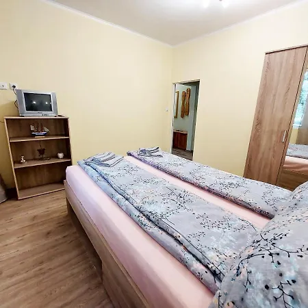 за гости, ж.к. зорница , бл.9 Apartment Burgas City