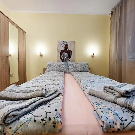 за гости, ж.к. зорница , бл.9 Apartment Burgas City