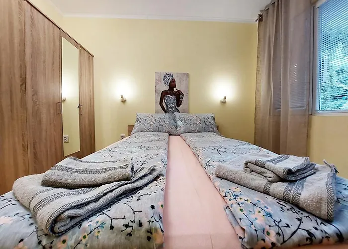 за гости, ж.к. зорница , бл.9 Apartmán Burgas City