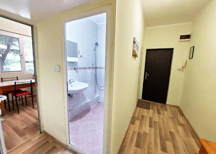 за гости, ж.к. зорница , бл.9 Apartamento *